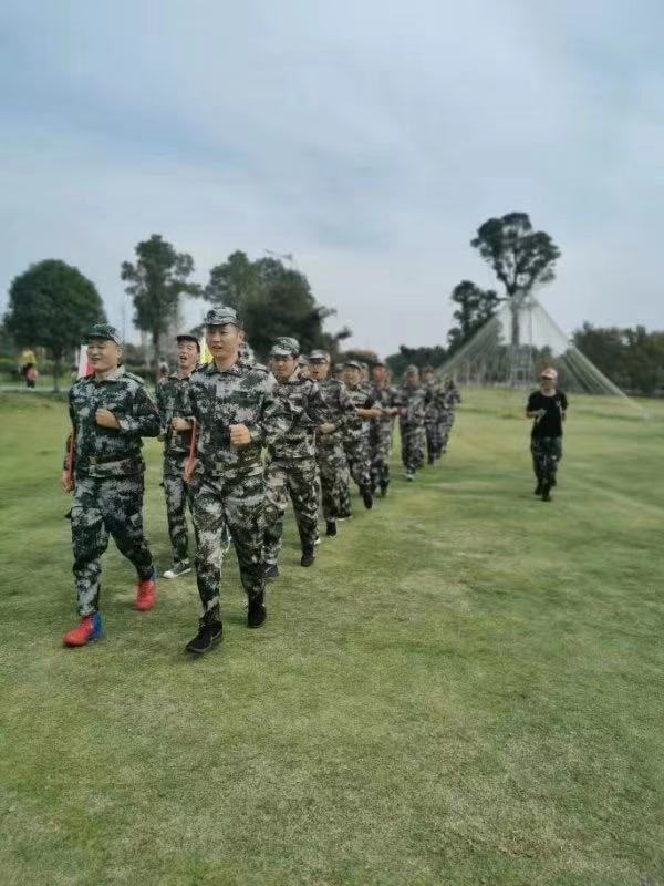 仕全興-軍人團(tuán)隊