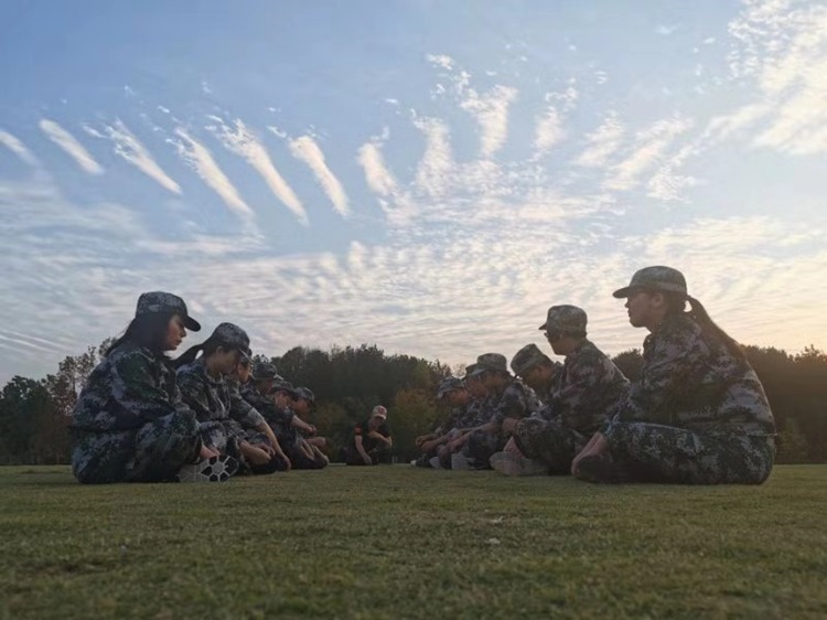 仕全興-軍人團(tuán)隊